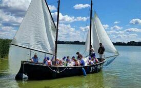Ob&oacute;z żeglarski dla dzieci ze Szkoły Mistrzostwa Sportowego w Szklarskiej Porębie w Powiecie Wolsztyńskim 2