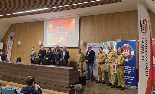 Zdjęcie do Og&oacute;lnopolski Turniej Wiedzy Pożarniczej &bdquo;Młodzież zapobiega pożarom&rdquo;