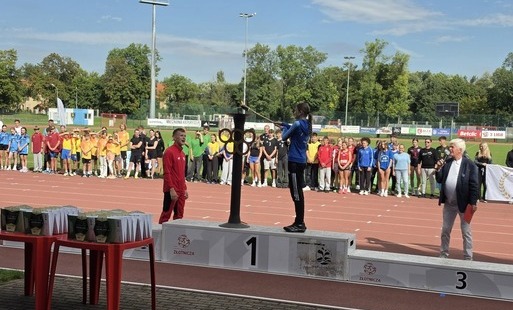 Zdjęcie do Powiat Karkonoski z sukcesami w sportowej rywalizacji szk&oacute;ł