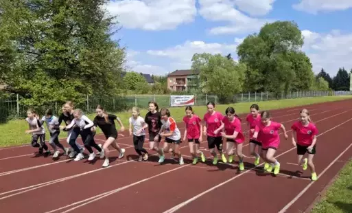 Zdjęcie do Powiatowe Igrzyska Dzieci w czw&oacute;rboju lekkoatletycznym