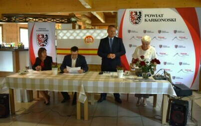 Zdjęcie do Podsumowanie aktywności sportowej szk&oacute;ł powiatu karkonoskiego.&nbsp;