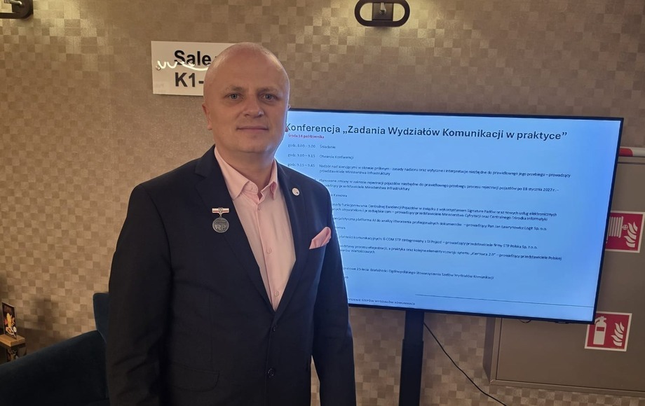 Emil Fuzowski odznaczony tytułem Zasłużony dla Transportu RP